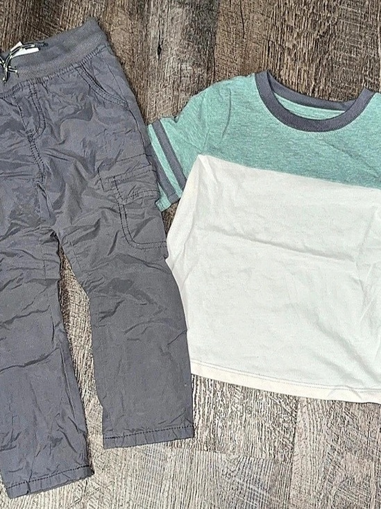 Cat & Jack Other - Cat & Jack Kids Color Block Matching Set in Gray & White